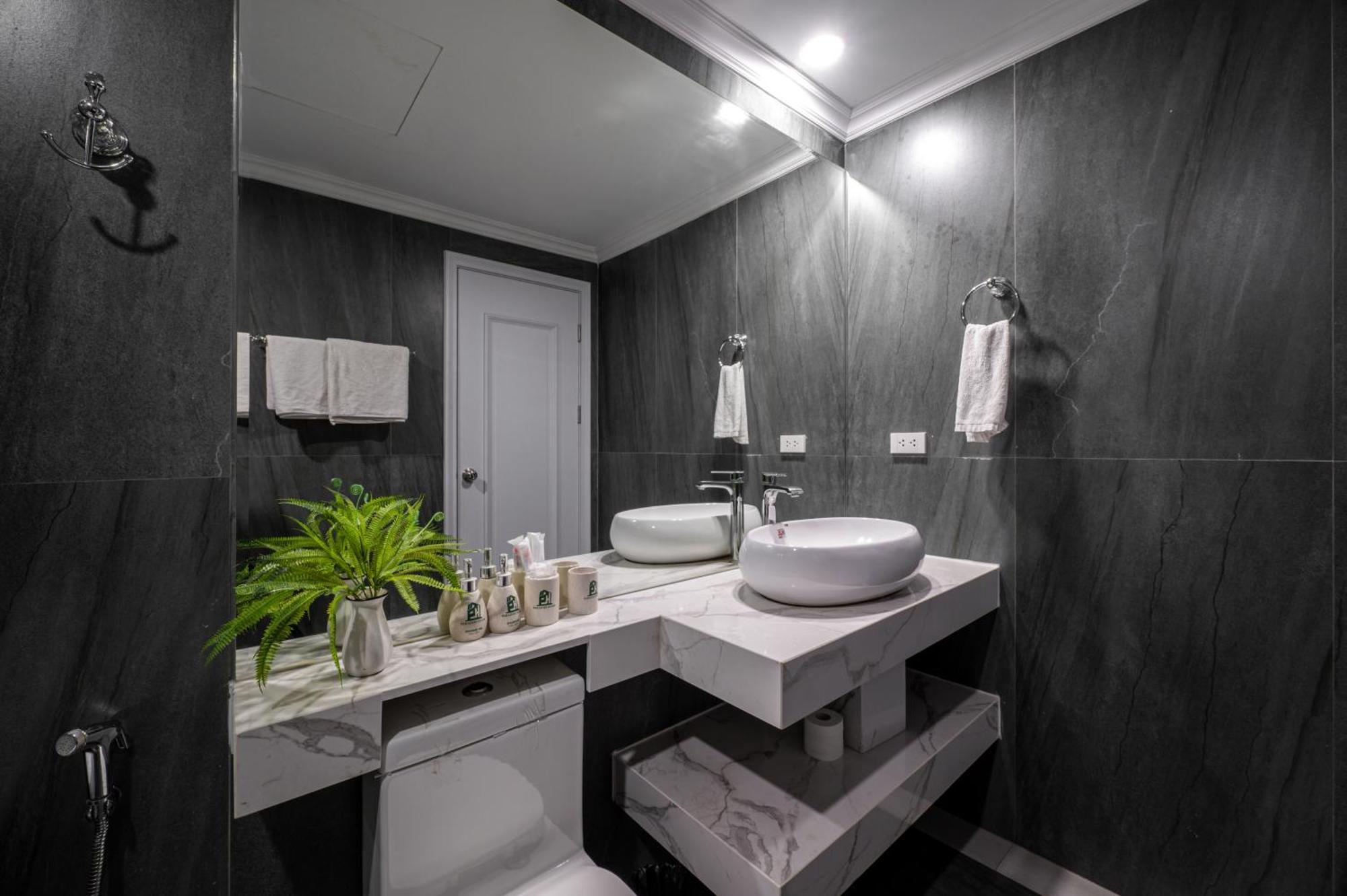 Luxe Paradise Suites Xuan Dieu Hanoi Luaran gambar